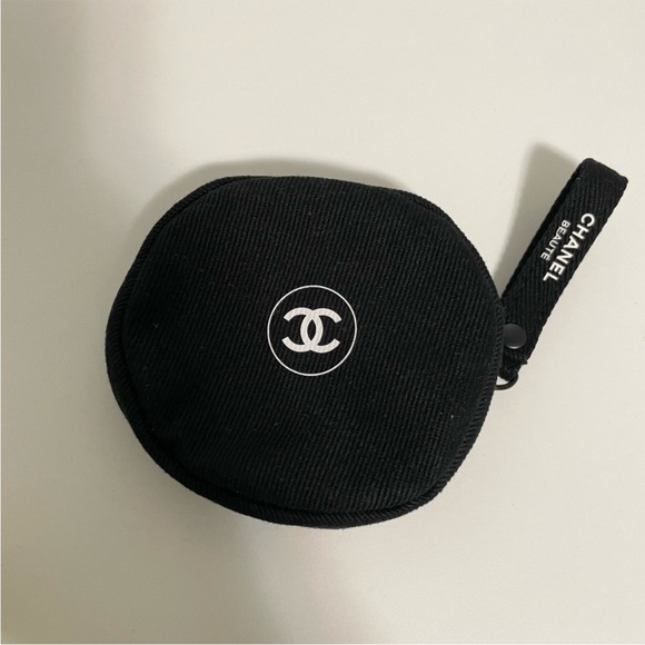 Chanel beauty gift coin purse - Picture 6 of 9